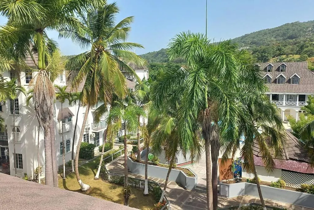 Daire Modern Penthouse @ Sandcastles Ocho Rios Jamaika