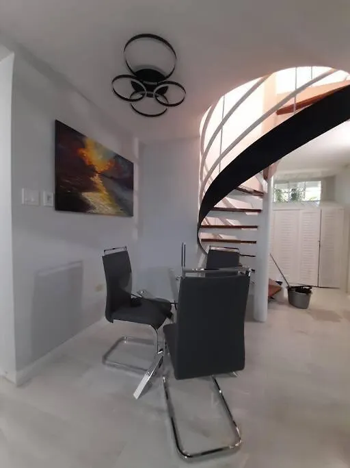 Modern Penthouse @ Sandcastles Ocho Rios Jamaika